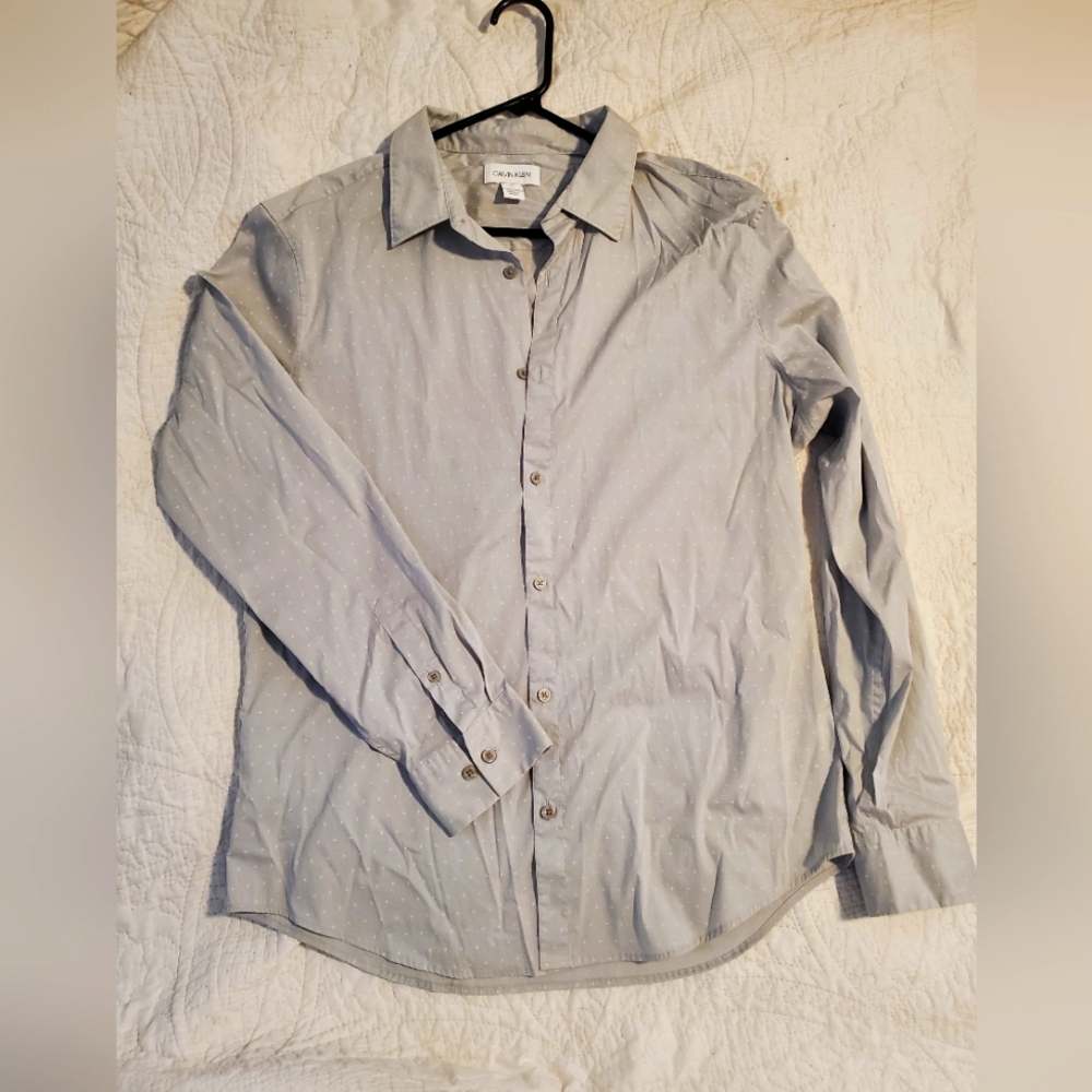 Calvin Klein Men's Gray Button-Up Shirt with Small white Cross Detail Size Large